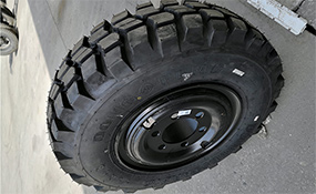 EQ2082軍車輪胎