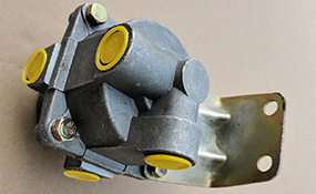 EQ2082剎車?yán)^動閥