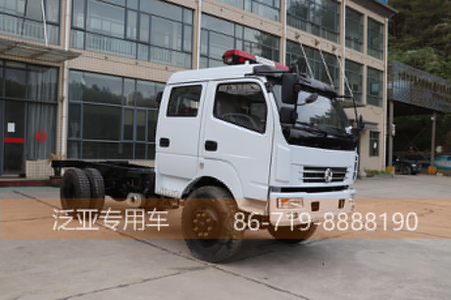 四驅(qū)越野車底盤,四驅(qū)越野卡車,東風大多利卡,四驅(qū)多利卡底盤,四驅(qū)底盤改裝,四驅(qū)特種車底盤,4*4雙排多利卡,四驅(qū)輕卡底盤,4*4雙排輕卡底盤