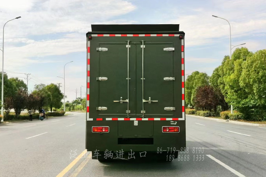 東風(fēng)天錦炊事車,可供300人就餐