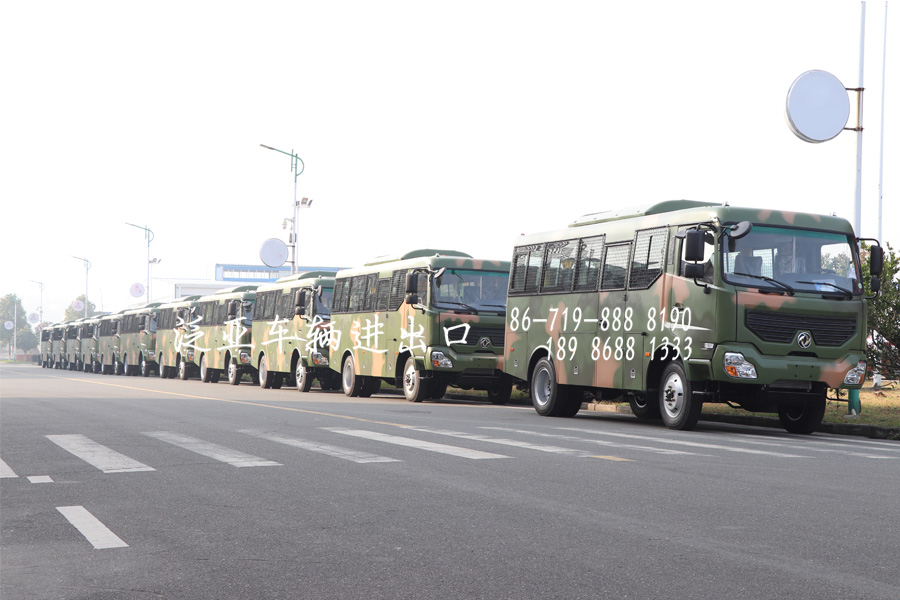 <strong>東風(fēng)四驅(qū)越野運兵客車 東風(fēng)牌6.8米10-23座客車(EQ6680ZT6D)</strong>