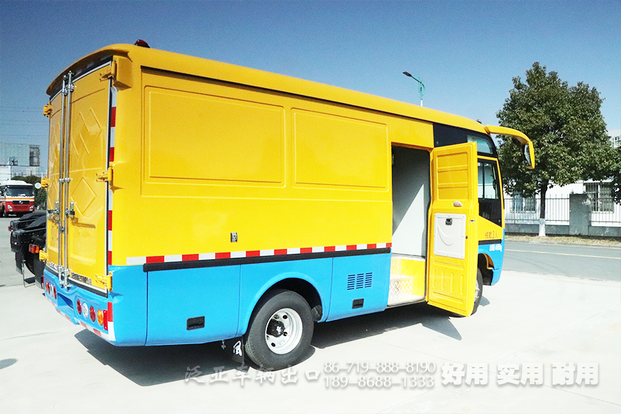 東風(fēng)越野客車 東風(fēng)四驅(qū)客車,東風(fēng)13座客車 東風(fēng)23座載人客車,東風(fēng)4X4客車.東風(fēng)運(yùn)兵客車,東風(fēng)工程救援客車,東風(fēng)柴油客車,武警森林客車,東風(fēng)客車出口,東風(fēng)客車報(bào)價(jià),東風(fēng)4X4客車銷售