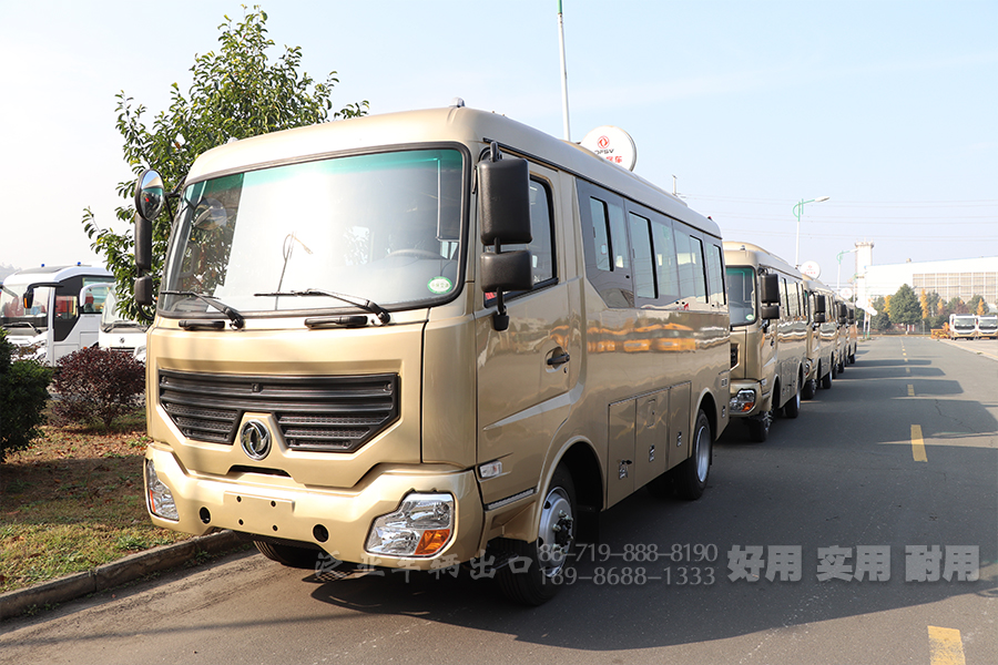 東風(fēng)越野客車 東風(fēng)四驅(qū)客車,東風(fēng)13座客車 東風(fēng)23座載人客車,東風(fēng)4X4客車.東風(fēng)運(yùn)兵客車,東風(fēng)工程救援客車,東風(fēng)柴油客車,武警森林客車,東風(fēng)客車出口,東風(fēng)客車報(bào)價(jià),東風(fēng)4X4客車銷售