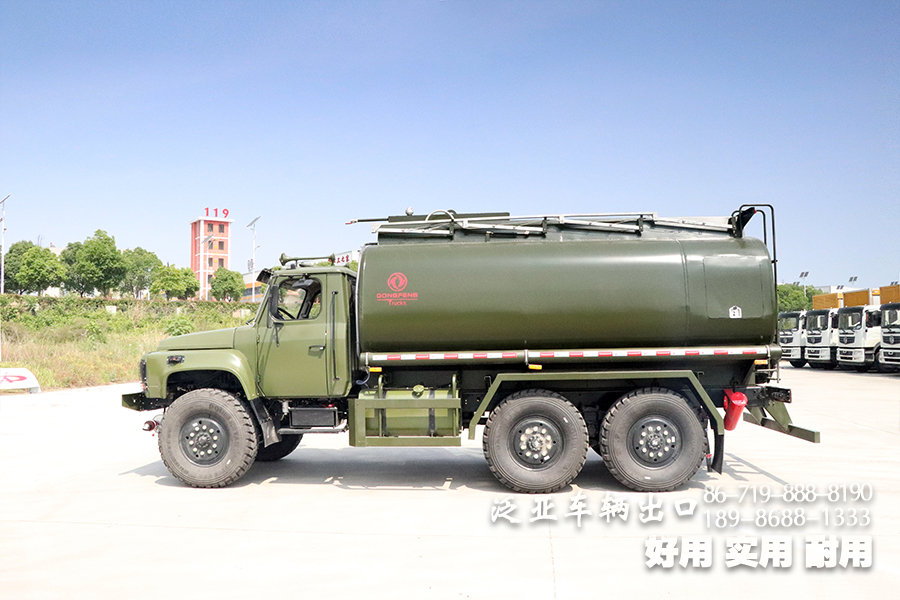 EQ2100出口,東風(fēng)六驅(qū)出口,東風(fēng)EQ2100,東風(fēng)越野車出口,右舵六驅(qū)越野車,右舵六驅(qū)出口,加運(yùn)油車出口,東風(fēng)右舵越野車,東風(fēng)右舵加運(yùn)油車,東風(fēng)EQ2100出口