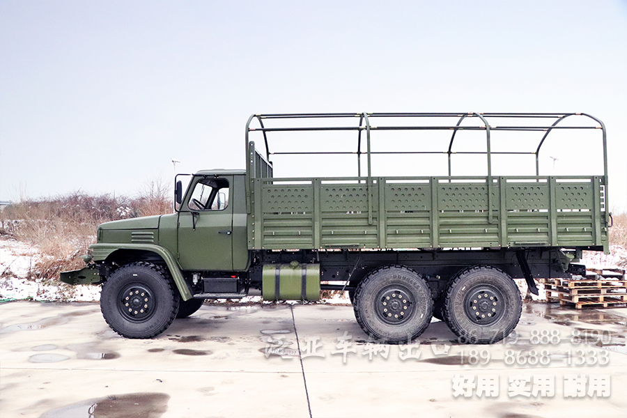東風(fēng)EQ2100E6D,東風(fēng)六驅(qū)越野卡車,6*6東風(fēng)經(jīng)典長頭貨車,經(jīng)典款東風(fēng)尖頭,3.5噸越野車,東風(fēng)3.5噸運(yùn)兵車,東風(fēng)六驅(qū)eq2100,東風(fēng)長頭貨車,東風(fēng)經(jīng)典卡車