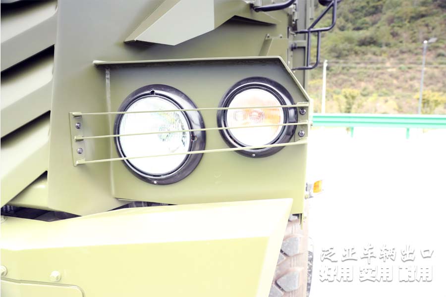 東風(fēng)六驅(qū)卡車，東風(fēng)裝甲車，六驅(qū)裝甲車，軍用裝甲車，裝甲車出口，越野專用車，六驅(qū)越野卡車，裝甲車定制