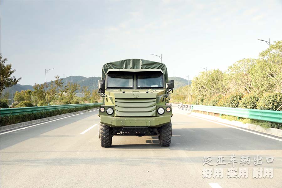 東風(fēng)六驅(qū)卡車，東風(fēng)裝甲車，六驅(qū)裝甲車，軍用裝甲車，裝甲車出口，越野專用車，六驅(qū)越野卡車，裝甲車定制