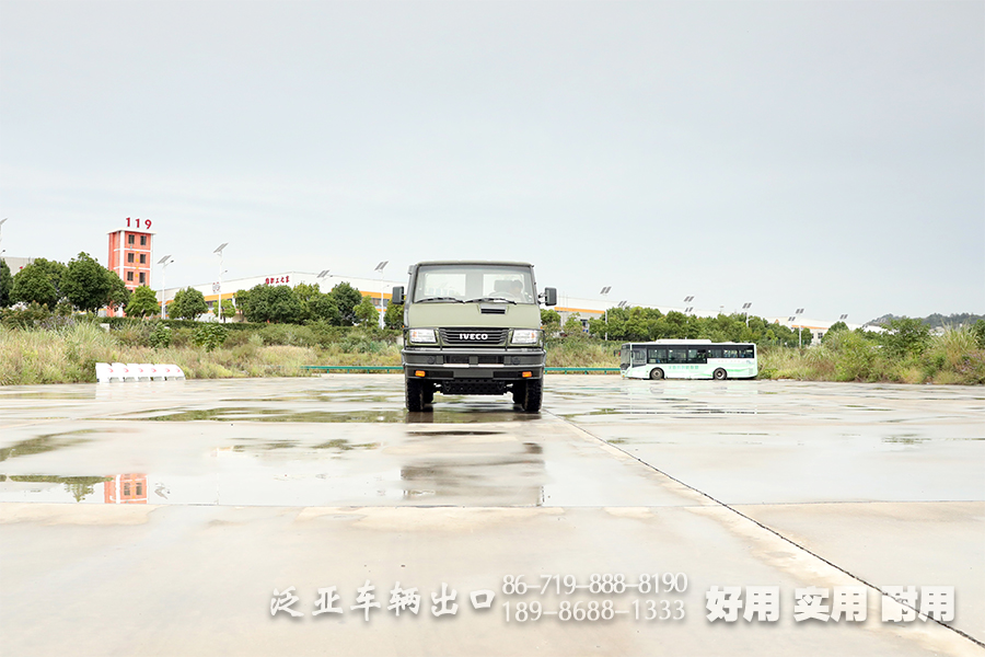 4*4依維柯,依維柯,四驅(qū)越野專用車,越野專用車,4x4依維柯越野車