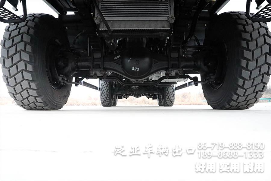5.5米貨箱卡車,新款東風(fēng)6*6,260馬力森林卡車,山地越野卡車,豪華卡車,惡劣路況專用車