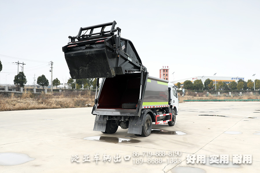 壓縮式垃圾車,9立方垃圾車,東風(fēng)環(huán)衛(wèi)車,垃圾車廠家,垃圾車銷售,4*2垃圾車