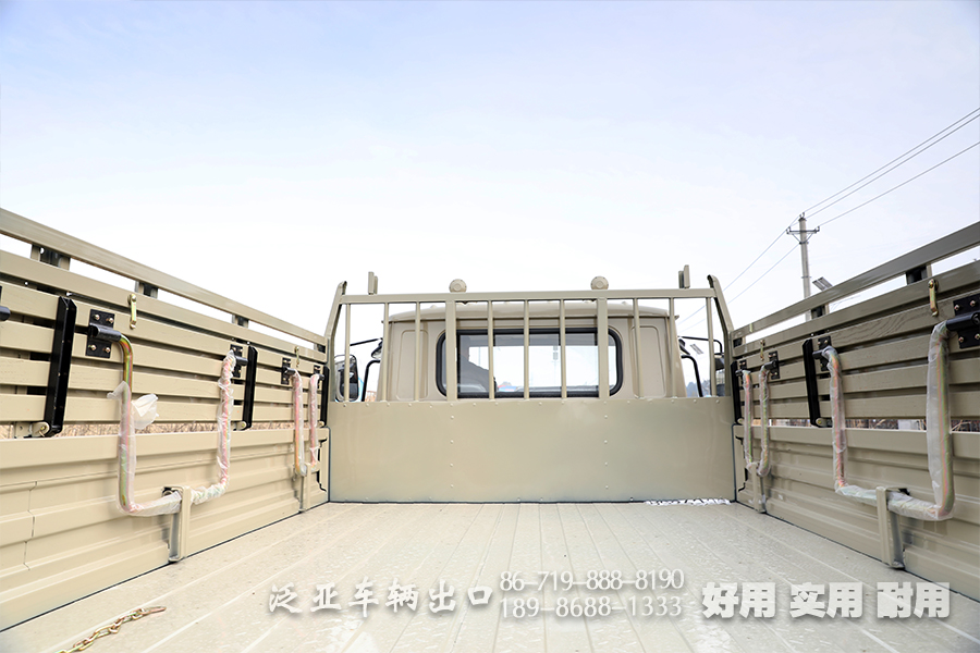EQ240,東風六驅(qū),越野卡車,6*6長頭,運兵車,長鼻子卡車,出口卡車,越野載貨車,二噸半卡車