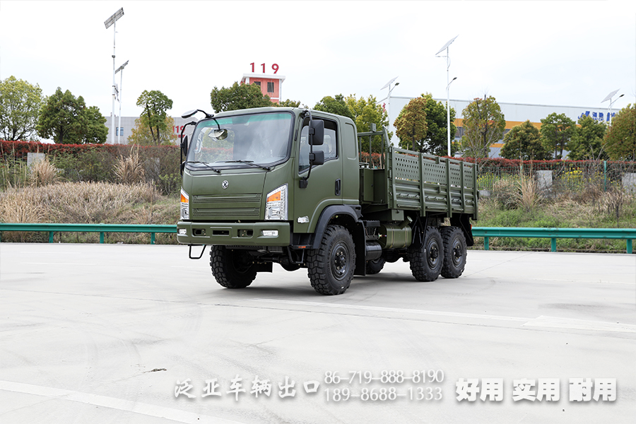 EQ2082東風(fēng)六驅(qū)越野卡車_平頭柴油越野汽車_東風(fēng)6*6運(yùn)兵車民用版出口