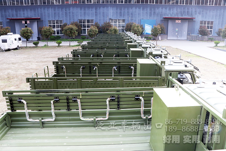 東風(fēng)EQ2082、越野車、東風(fēng)EQ240、湖北越野專用車官網(wǎng),湖北越野專用車有限公司官網(wǎng),越野卡車定制,東風(fēng)四驅(qū)六驅(qū),東風(fēng)軍車改裝,越野運兵車,森林消防車,四驅(qū)六驅(qū)越野車底盤,越野客車,越野卡車,專用車改裝,工廠直銷專用車、輕型越野卡車底盤、六驅(qū)卡車