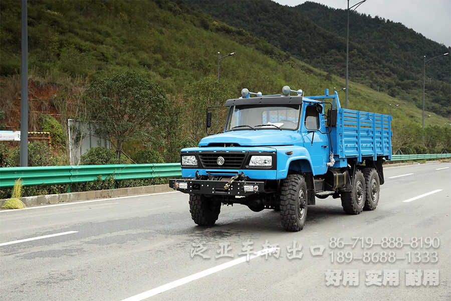 東風(fēng)EQ2082、越野車、東風(fēng)EQ240、湖北越野專用車官網(wǎng),湖北越野專用車有限公司官網(wǎng),越野卡車定制,東風(fēng)四驅(qū)六驅(qū),東風(fēng)軍車改裝,越野運兵車,森林消防車,四驅(qū)六驅(qū)越野車底盤,越野客車,越野卡車,專用車改裝,工廠直銷專用車、輕型越野卡車底盤、六驅(qū)卡車