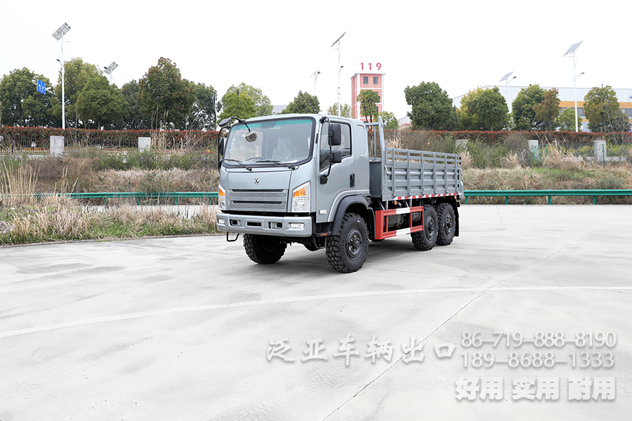 東風(fēng)EQ2082、越野車、東風(fēng)EQ240、湖北越野專用車官網(wǎng),湖北越野專用車有限公司官網(wǎng),越野卡車定制,東風(fēng)四驅(qū)六驅(qū),東風(fēng)軍車改裝,越野運兵車,森林消防車,四驅(qū)六驅(qū)越野車底盤,越野客車,越野卡車,專用車改裝,工廠直銷專用車、輕型越野卡車底盤、六驅(qū)卡車
