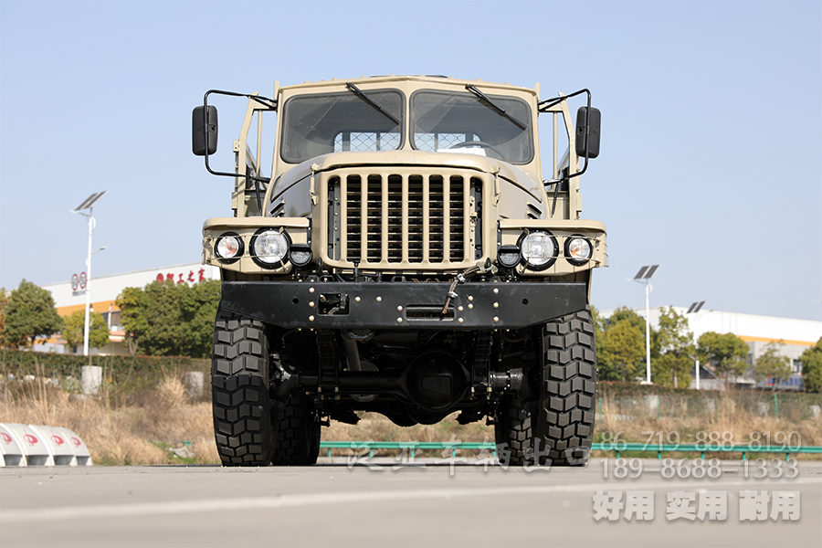 <strong>它站在巨人的肩膀上</strong>