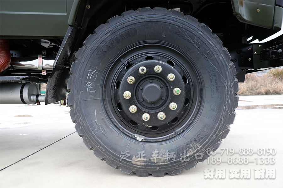 東風尖頭車出口,210馬力長頭卡車,4*2尖頭車,10噸卡車,出口型卡車,載貨汽車