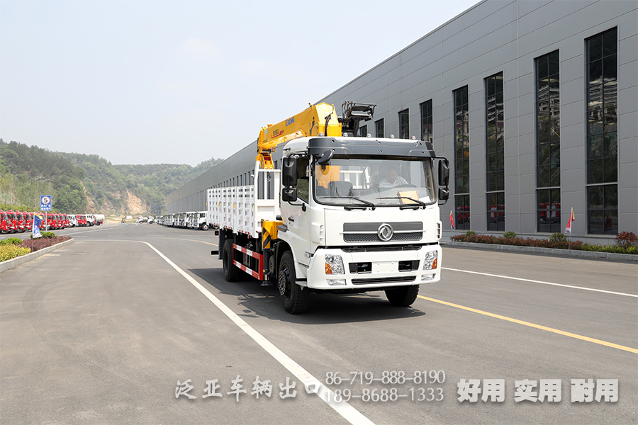 徐工10噸隨車吊,隨車吊改裝廠家,四節(jié)臂直臂吊,東風(fēng)底盤隨車吊,SQ10SK3Q隨車起重運(yùn)輸車,10噸四節(jié)臂吊機(jī)