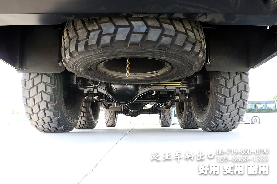 東風(fēng)6X6客車,東風(fēng)越野客車,東風(fēng)全驅(qū)公交車,210馬力公交車,25座中巴車,東風(fēng)8米巴士車,全驅(qū)客車,東風(fēng)全驅(qū)卡車,東風(fēng)30座客車