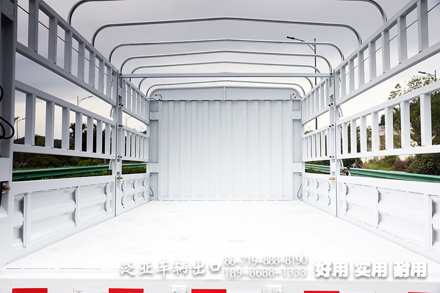 東風(fēng)四驅(qū),東風(fēng)柵欄載貨車,4×4小型柴油倉柵車,全驅(qū)越野專用車,3.8米柵欄載貨車,越野專用車廠家,商用小微卡廠家,四驅(qū)輕型貨車