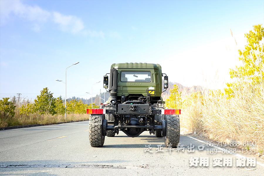東風(fēng)四驅(qū),DFH2140B底盤(pán),東風(fēng)4×4,越野專(zhuān)用車(chē),專(zhuān)用車(chē)底盤(pán),四驅(qū)底盤(pán)改裝,260馬力專(zhuān)用車(chē)底盤(pán),東風(fēng)底盤(pán)改裝,14噸出口型底盤(pán),東風(fēng)底盤(pán)定制,