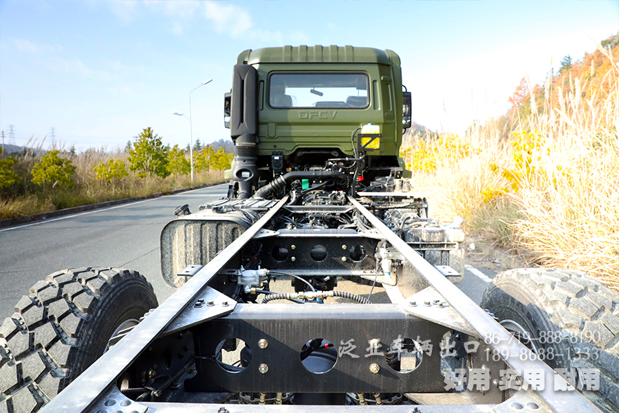 東風(fēng)四驅(qū),DFH2140B底盤(pán),東風(fēng)4×4,越野專(zhuān)用車(chē),專(zhuān)用車(chē)底盤(pán),四驅(qū)底盤(pán)改裝,260馬力專(zhuān)用車(chē)底盤(pán),東風(fēng)底盤(pán)改裝,14噸出口型底盤(pán),東風(fēng)底盤(pán)定制,
