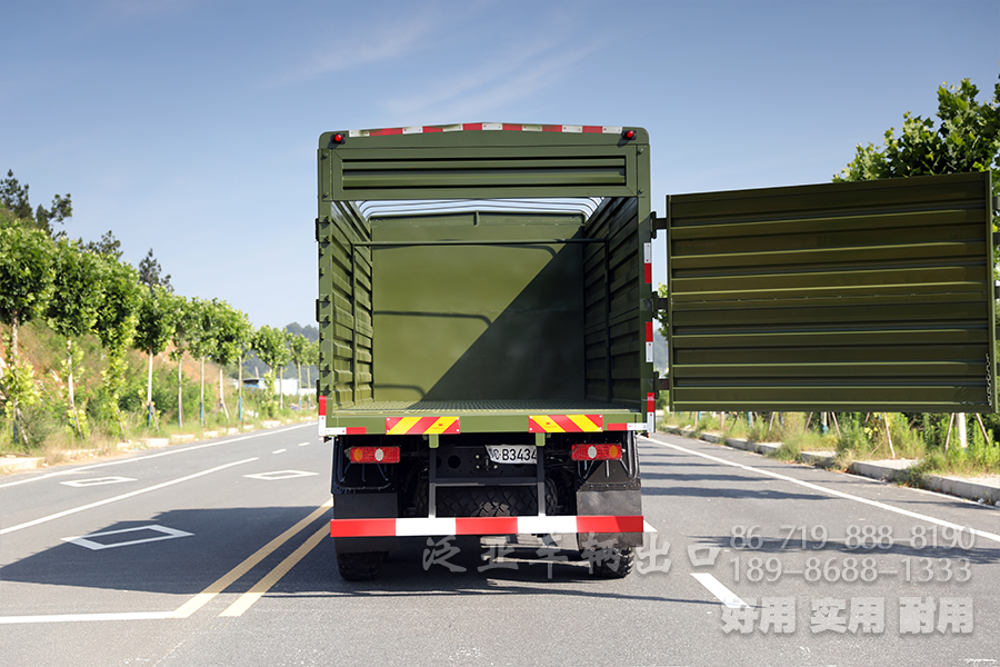 東風(fēng)六驅(qū)340馬力越野運(yùn)輸車，340馬力重型商用車出口、大載荷越野運(yùn)輸車