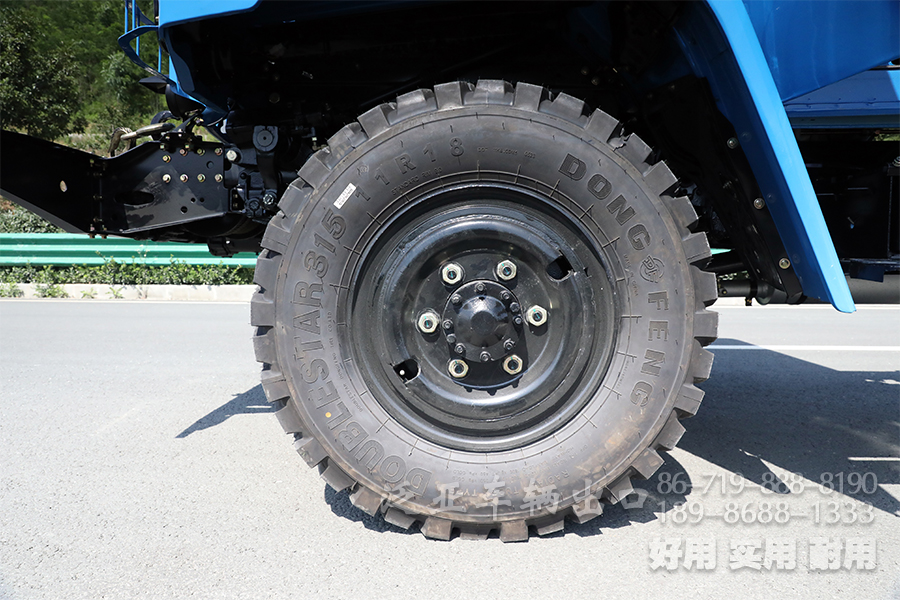 東風六驅經典款EQ2082越野底盤,EQ240,東風藍卡車,尖頭卡車,出口長頭底盤,經典越野卡車