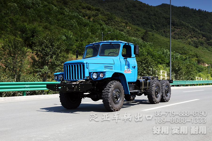 東風六驅經典款EQ2082越野底盤,EQ240,東風藍卡車,尖頭卡車,出口長頭底盤,經典越野卡車