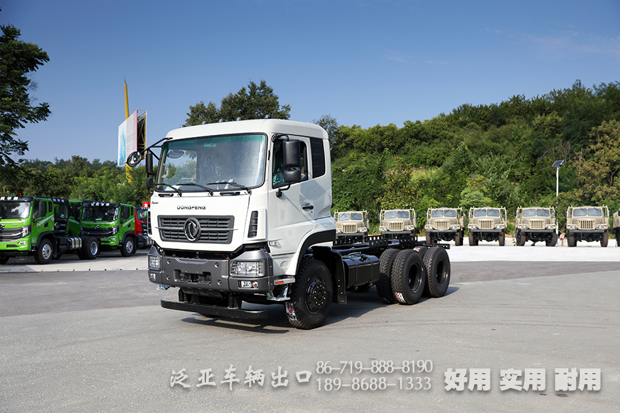 東風(fēng)三橋卡車25噸底盤_280馬力出口重型底盤車型_7米后八輪卡車底盤改裝