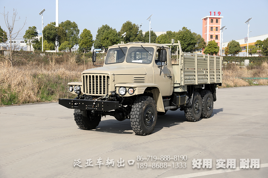 東風(fēng)六驅(qū)EQ2082E6D柴油汽車_帶絞盤的尖頭越野卡車_EQ240載重4噸民用版軍車