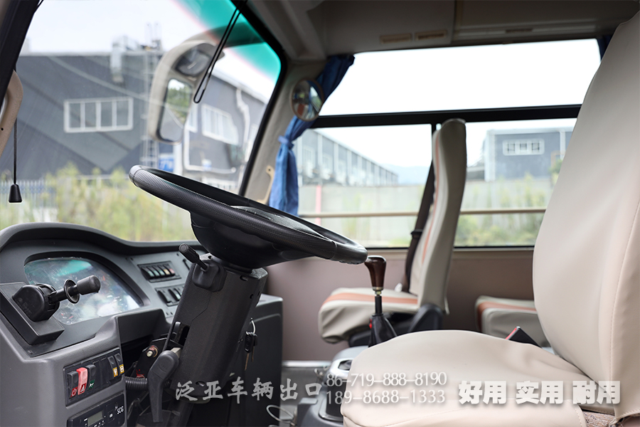 19座公交車,19座鄉(xiāng)村巴士,農(nóng)巴村巴,單橋中巴車,6米中型客車,出口型巴士