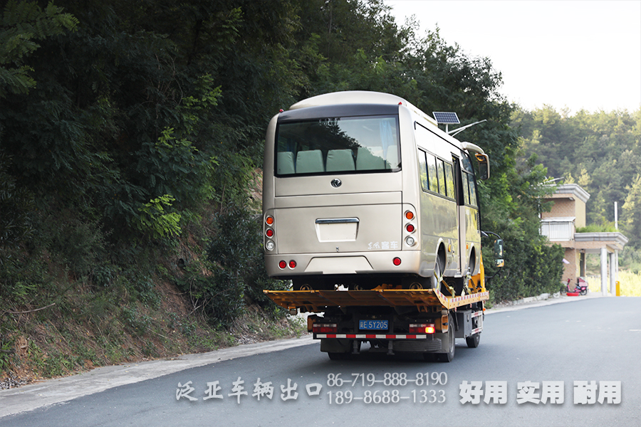 19座公交車,19座鄉(xiāng)村巴士,農(nóng)巴村巴,單橋中巴車,6米中型客車,出口型巴士