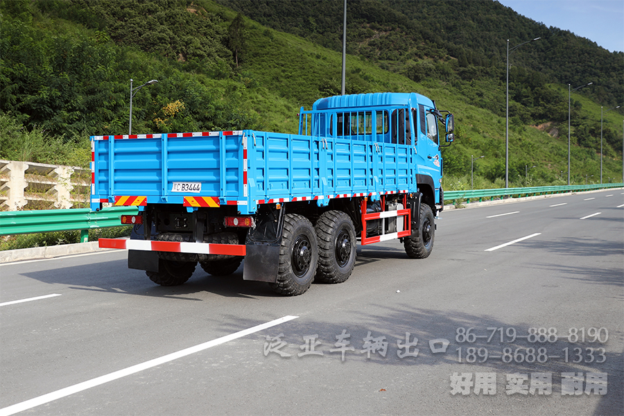 東風六驅(qū)，340馬力卡車，六驅(qū)出口卡車，6*6貨運卡車，長途貨車，剎車降溫水箱，6*6貨運卡車