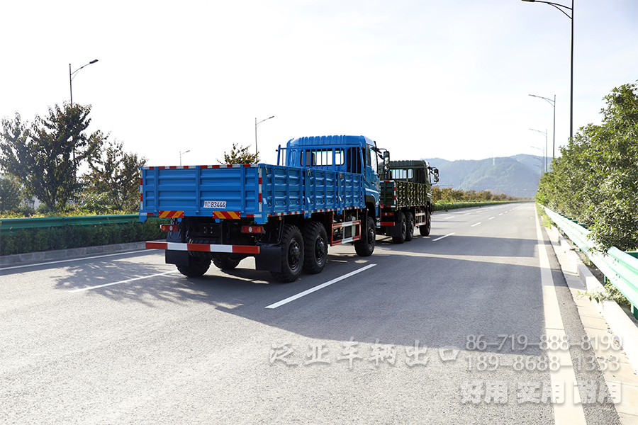 東風六驅(qū)，340馬力卡車，六驅(qū)出口卡車，6*6貨運卡車，長途貨車，剎車降溫水箱，6*6貨運卡車