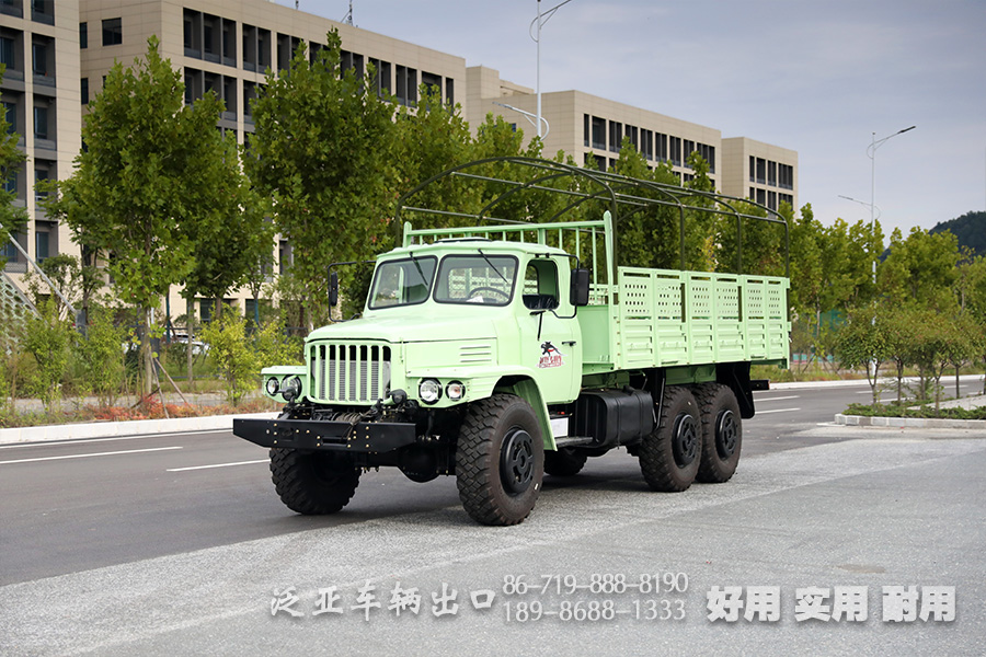 東風(fēng)尖頭六驅(qū)EQ245(EQ2100E6D) _東風(fēng)245越野貨車_190馬力尖頭帶篷桿卡車