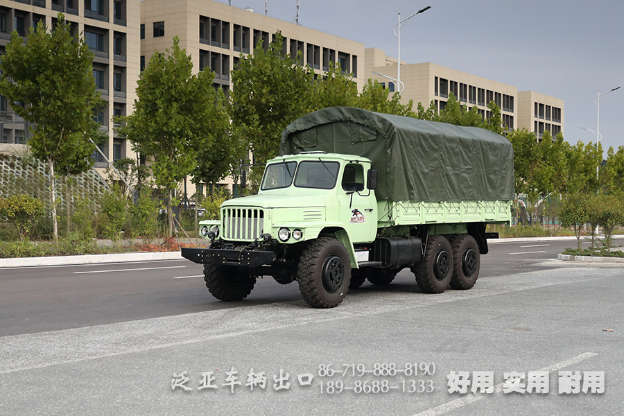 東風(fēng)245越野貨車_190馬力尖頭帶篷桿卡車_東風(fēng)尖頭六驅(qū)EQ245(EQ2100E6D)
