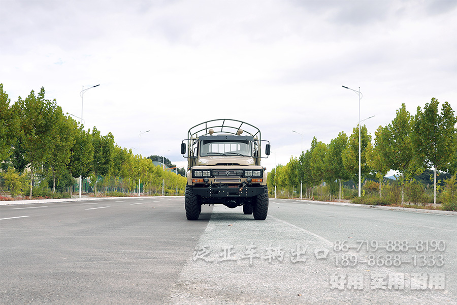 東風(fēng)4x4,東風(fēng)尖頭卡車,東風(fēng)越野卡車,東風(fēng)四驅(qū),EQ240,尖頭駕駛室,東風(fēng)四驅(qū)改裝,定制化卡車出口,全驅(qū)卡車廠家
