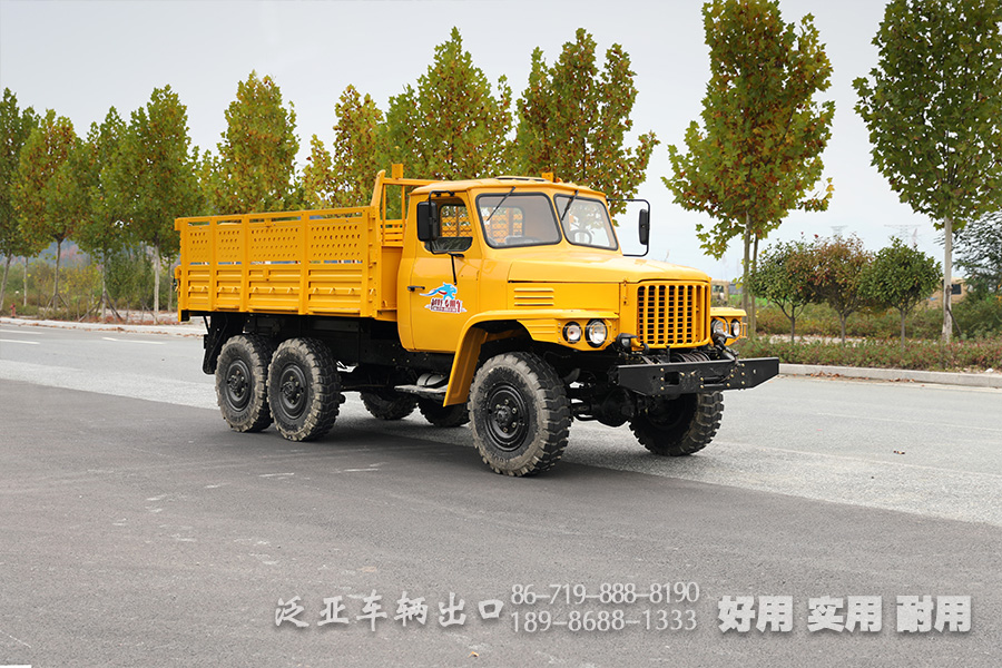 東風(fēng)6X6,EQ2082,EQ240,6X6長(zhǎng)頭卡車(chē),雙玻璃柴油卡車(chē),四噸民用卡車(chē),尖頭越野運(yùn)兵車(chē),25Y