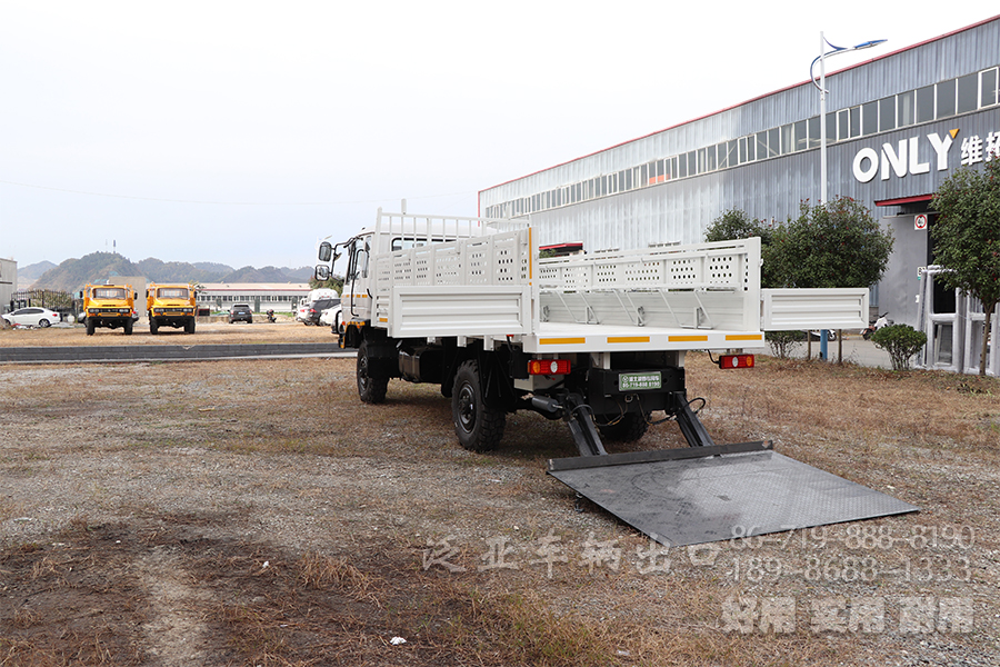 東風(fēng)四驅(qū),東風(fēng)4X4,東風(fēng)平頭,東風(fēng)尖頭,東風(fēng)153駕駛室,東風(fēng)240,EQ240,越野專用車,東風(fēng)四驅(qū)出口,東風(fēng)平頭卡車