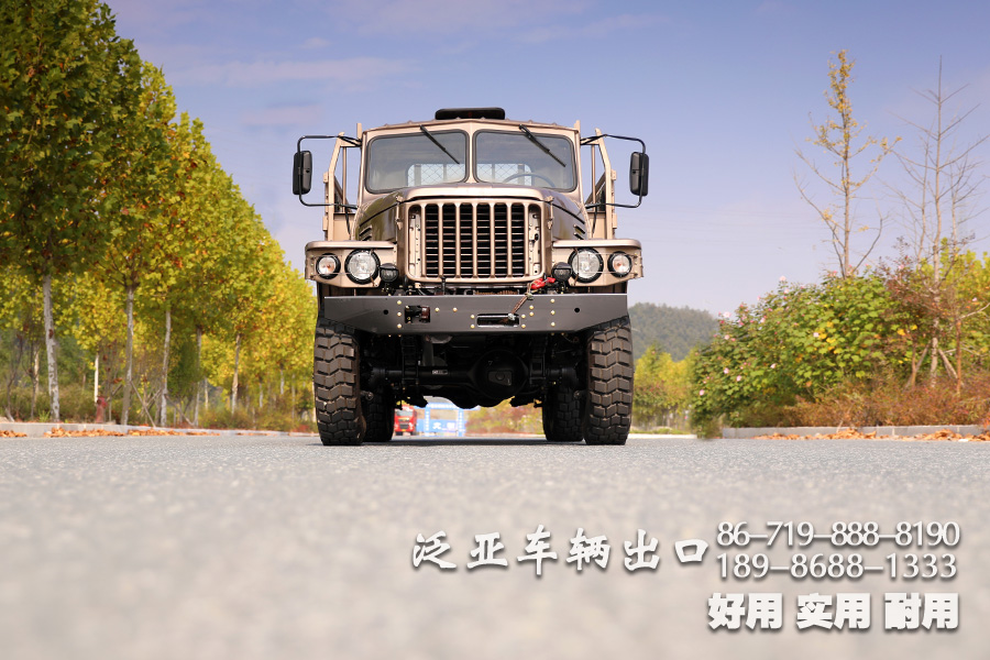 <strong>經(jīng)典中的經(jīng)典，東風(fēng)六驅(qū)EQ2082越野車</strong>