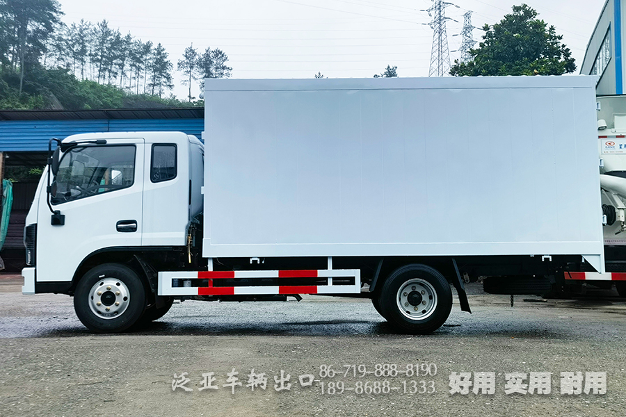 東風(fēng)四驅(qū),平頭廂式貨車,出口專用卡車,四驅(qū)白色卡車,4×4 平頭,越野卡車,廂式車