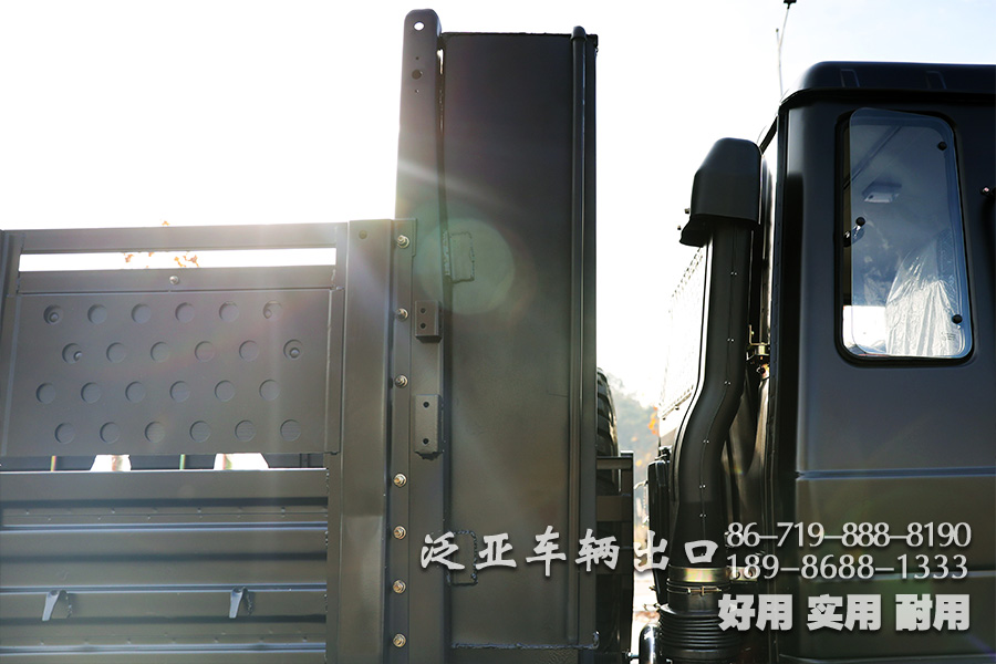 東風(fēng)六驅(qū)一排半駕駛室,EQ2102N,越野底盤,專用車底盤,東風(fēng)6*6,東風(fēng)平頭底盤,153雙排駕駛室,軍車底盤,153雙排底盤