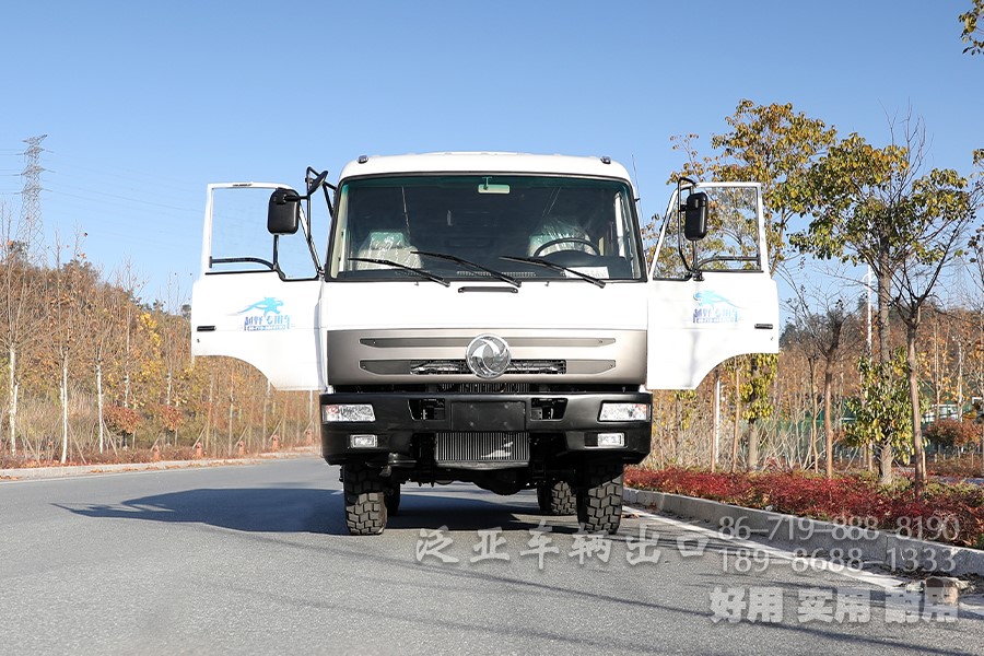 東風六驅(qū)客車，越野客車，東風全驅(qū)、東風巴士、村村通