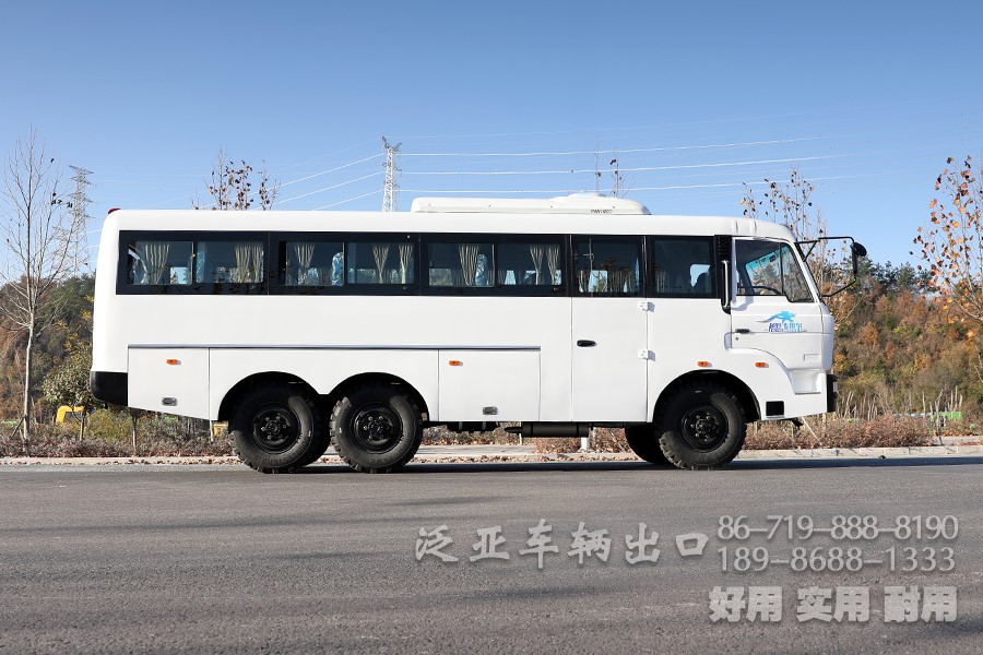 東風六驅(qū)客車，越野客車，東風全驅(qū)、東風巴士、村村通