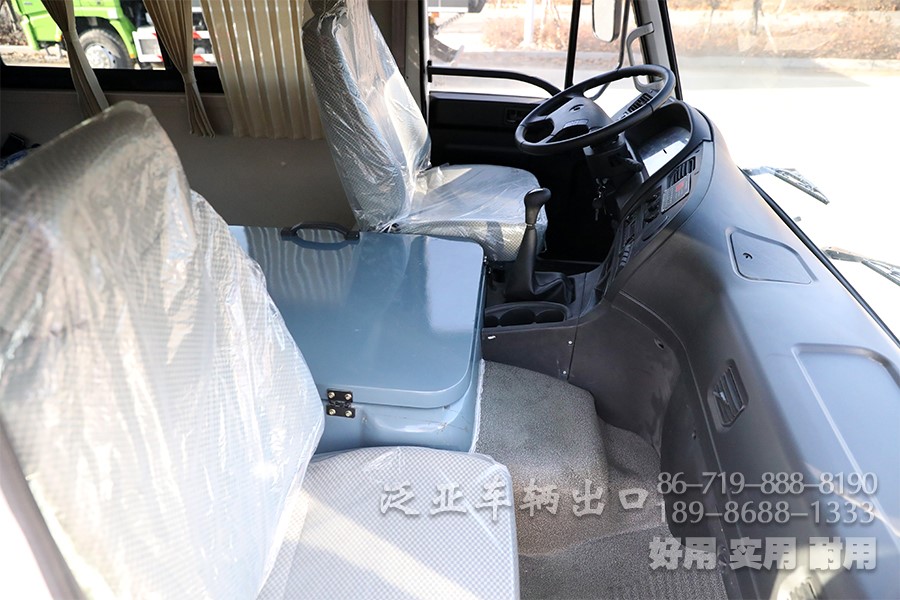 東風六驅(qū)客車，越野客車，東風全驅(qū)、東風巴士、村村通