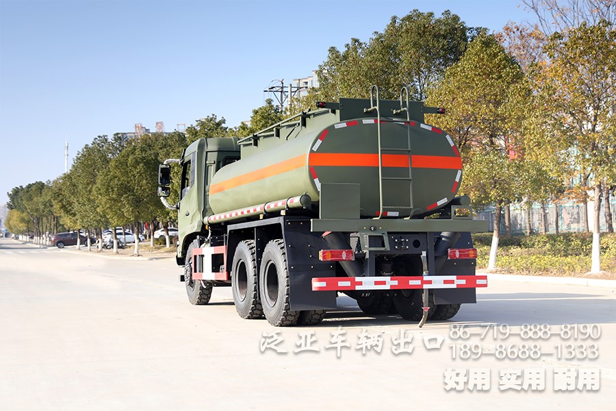 東風(fēng)6x4、東風(fēng)6x6、油罐車、加油車、罐式加油車、東風(fēng)6x4越野油罐車、平頭臥鋪加油車