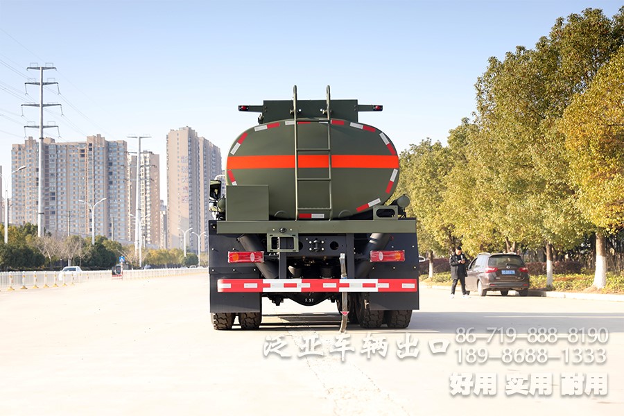 東風(fēng)6x4、東風(fēng)6x6、油罐車、加油車、罐式加油車、東風(fēng)6x4越野油罐車、平頭臥鋪加油車