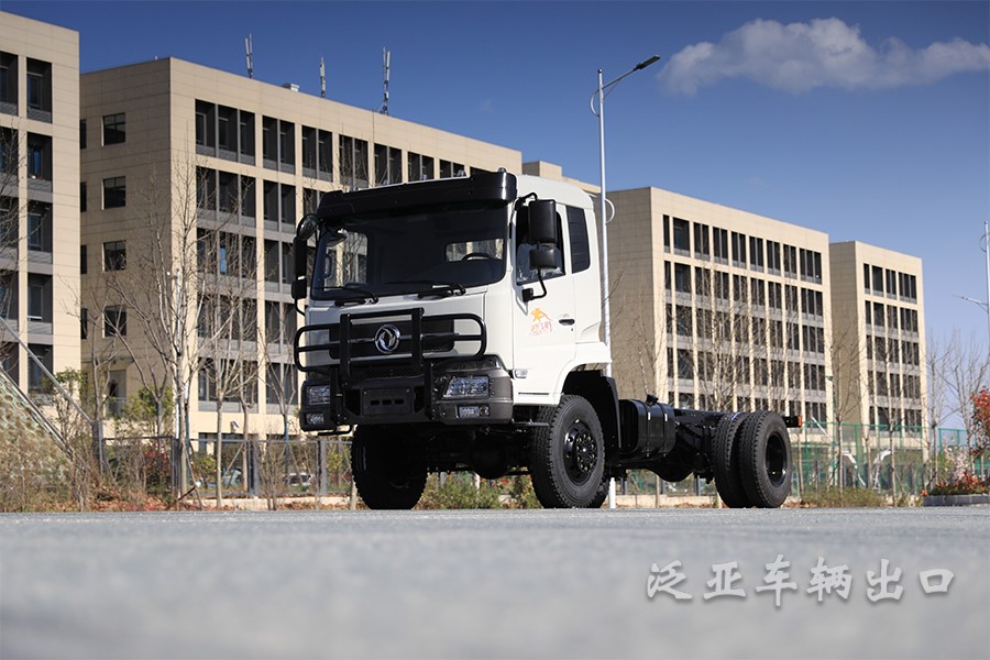 <strong>好用實(shí)用耐用一體的越野車底盤</strong>