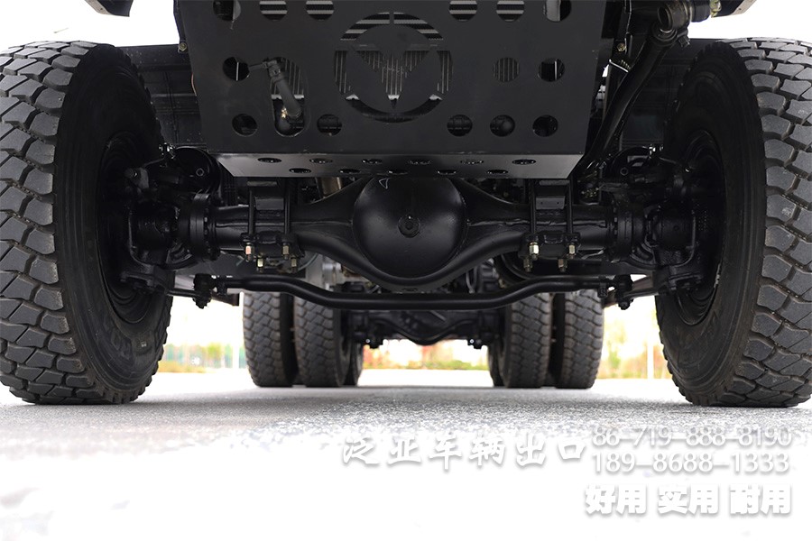 全驅(qū)自卸車，三橋自卸車，東風自卸車，東風六驅(qū)，后八輪自卸車，東風6×6，東風越野卡車，六驅(qū)自卸車，東風后八輪，后八輪卡車，全驅(qū)后八輪